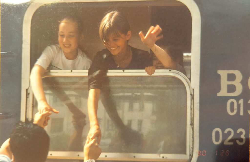 Abschied am Bahnhof Lichtenberg (2004)