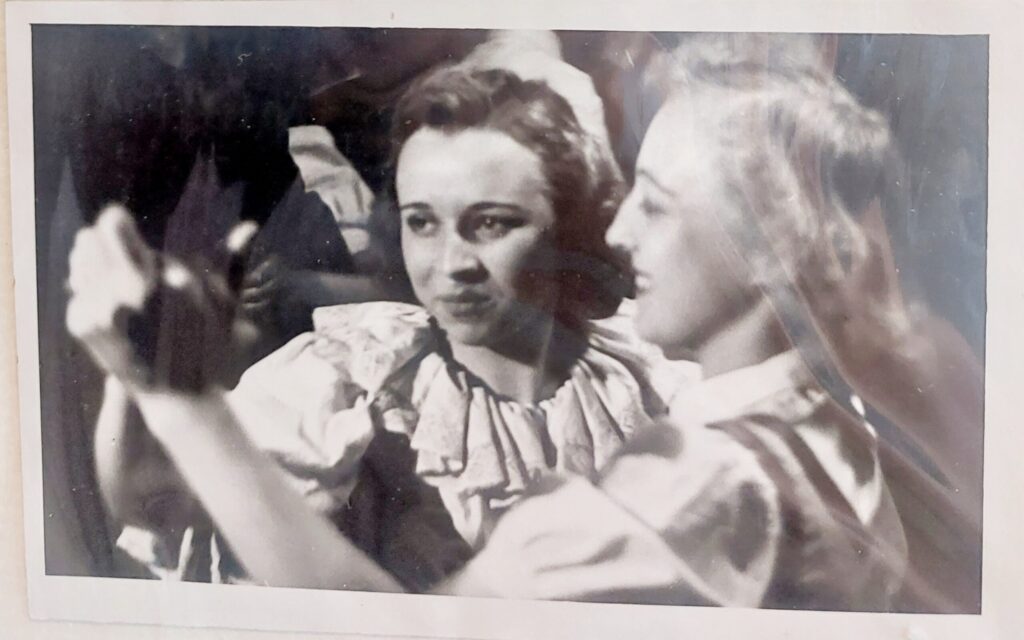 Ingeborg und ihre Schwester