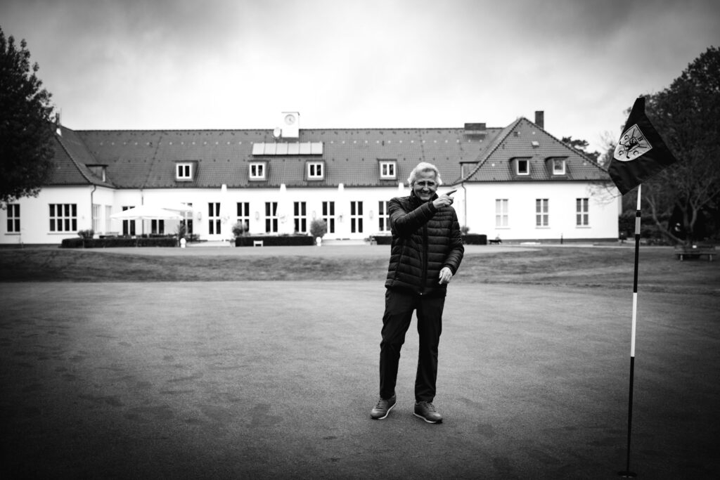 Bernhard Neumann