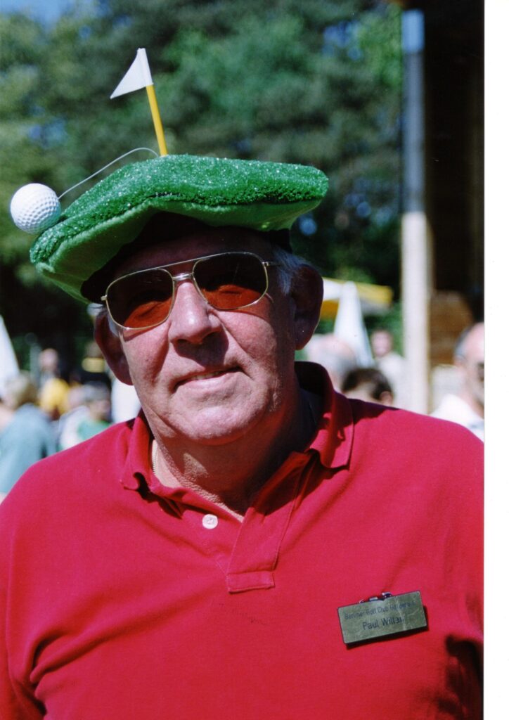 Paul Willan mit Golfmütze