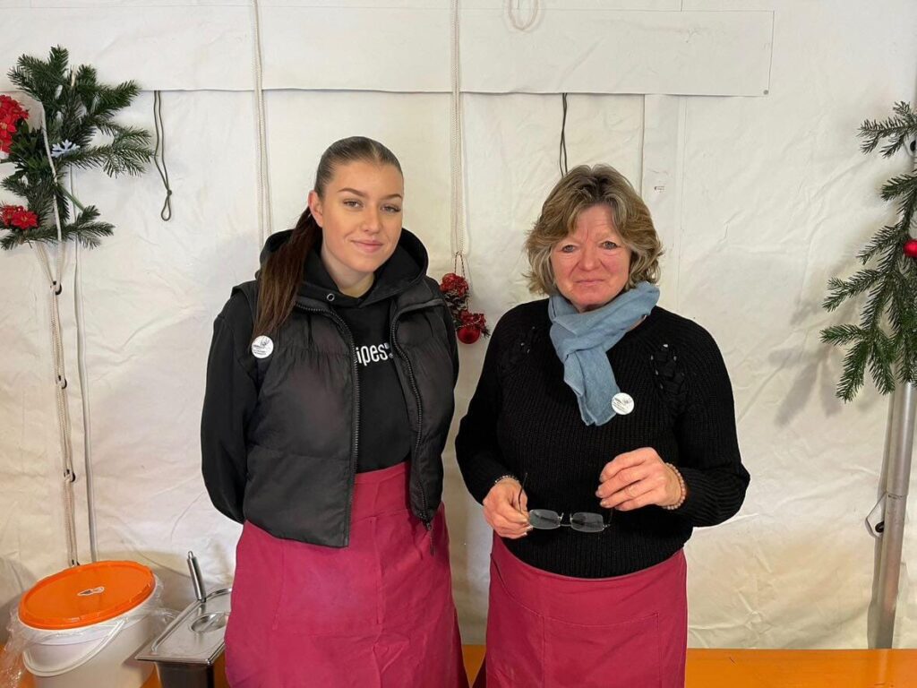 Hannelore Birkholz (rechts) und Miriam Pettirsch